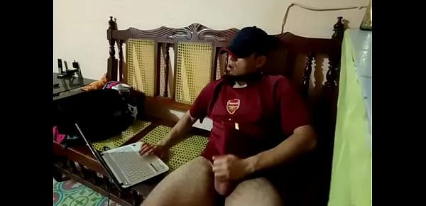Otro video del chavo vergon de CFE 20 cm.